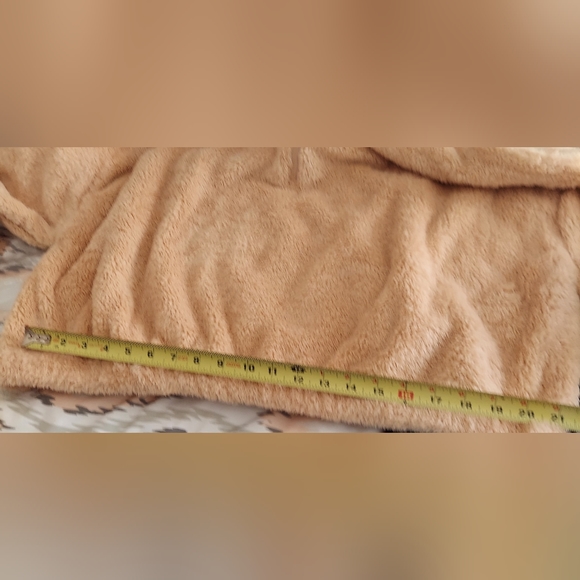 SO Junior's Plus Size 2X 1/4 Zip Cropped Sherpa Pullover Beige Dropped S… - Picture 6 of 8